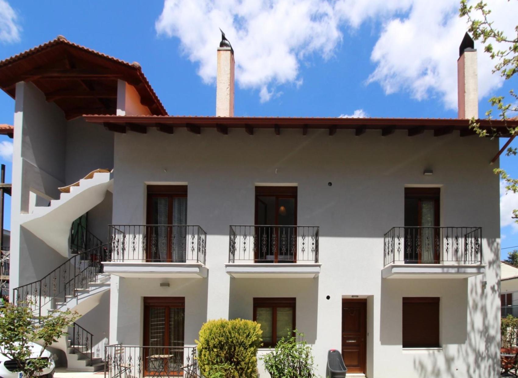 Family'S Houses Kalavryta Exterior photo